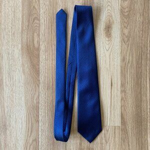 Zeo Kiss Design Blue and Black Striped Tie